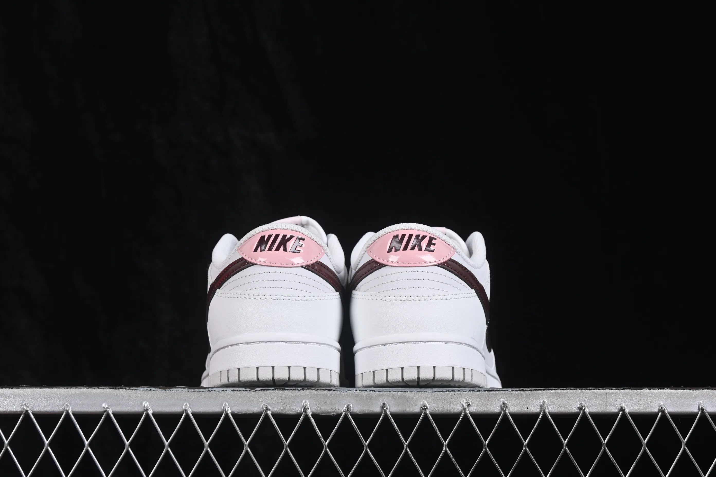 All categories Nk SB Dunk series Nk SB Dunk Low low-top sneakers Nike SB Dunk Low low-top casual sneakers IM6025-121